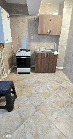 Garsoniera, centrala termica, tamplarie PVC, bucatarie mare, Galata