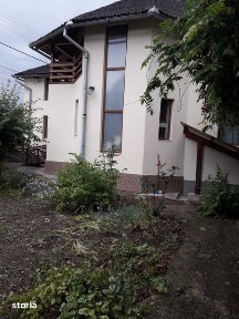 Casa individuala, teren si anexe, zona centrala