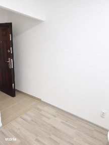 Garsoniera, zona Turnuri, Bals