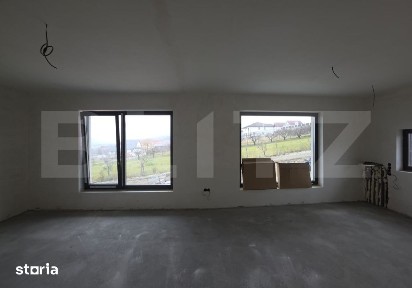 Apartament spatios 110 mp, 2 parcari, terasa si curte, finisat