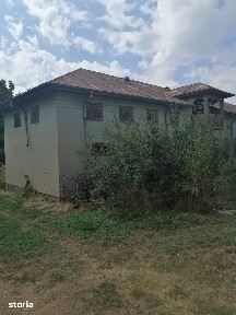 Casa și teren intravilan 3500mp, 33m deschidere, Amărăștii de Jos