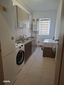 Închiriez garsoniera