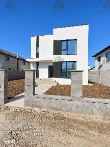 Casă P+1E de vânzare în Comuna Berceni - 4 camere | Teren 451 mp