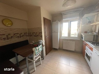 Persoana fizica inchiriez apartament 3 camere