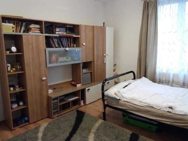 Inchiriez apartament 2 camere decomandat Cluj-Napoca zona Garii