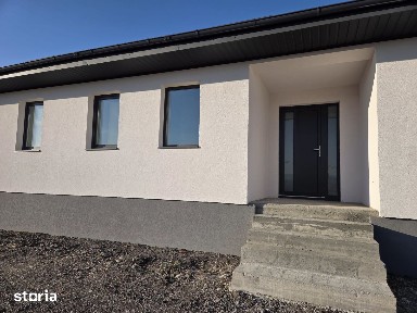 Casă de vânzare, 3 camere, curte 502 mp