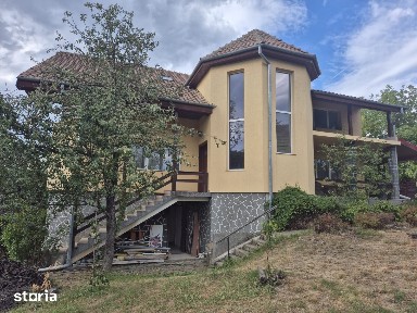 PROPRIETATE DEOSEBITĂ - STRADA SĂRMAȘ