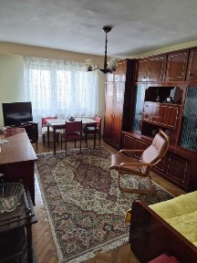 3 camere decomandat 66 mp + 2 balcoane, etaj 6/10, Parang 17, mobilat clasic