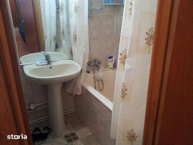 3 camere cu centrala si parcare Titan - 1 Decembrie