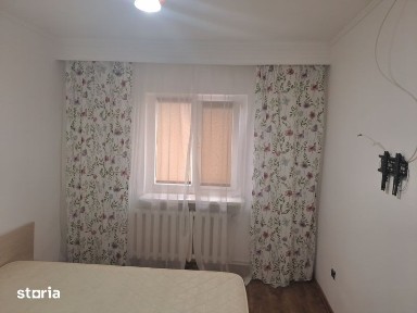 Inchiriez apartament