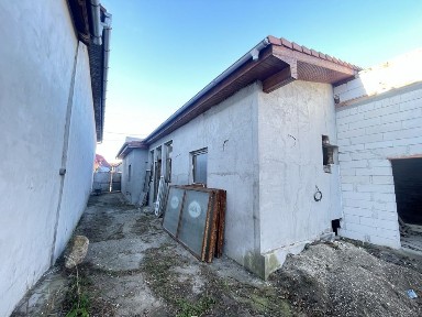 Casa de vanzare, 5 camere, nou renovata!
