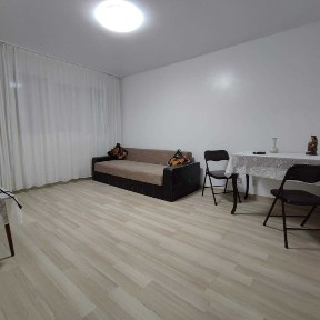 Proprietar inchiriez 2 camere Piata Progresu