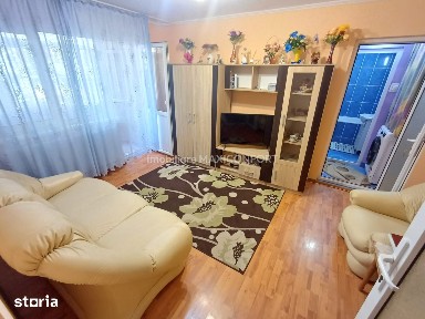 Apartament 3 camere, zona Viziru 1, etajul 1