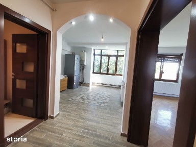 Apartament spatios 136 mp utili cu garaj,terasă, balcon si boxa.