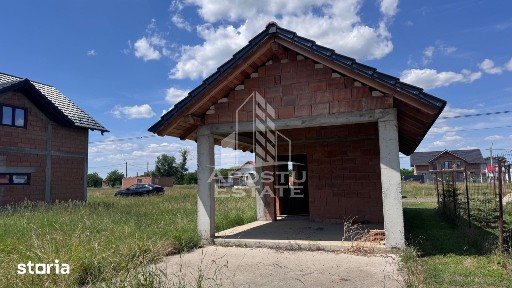 Casa la rosu P+M | Teren 513 mp, Cărpiniș