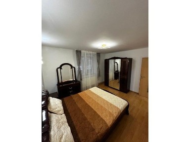 Apartament 2 camere de închiriat - zona Centrala
