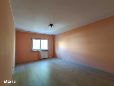 Apartament 2 camere decomandat, Et. 2/4 - Brazdă, zona Școala 23