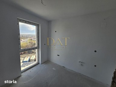 Oportunitate! Apartament 3 camere| terasa 29 mp zona Intre Lacuri