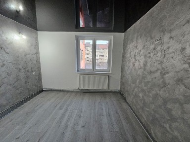 Apartament 2 camere,etaj 2, renovat, zona ultracentrală