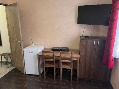 Garsoniera de inchiriat/ poate fi inchiriata si pe perioada scurta de timp