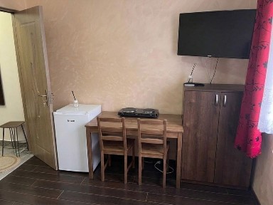 Garsoniera de inchiriat/ poate fi inchiriata si pe perioada scurta de timp