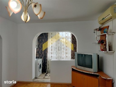 Apartament 4 camere de inchiriat zona Aurel Vlaicu