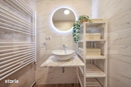 Apartament de vanzare, cu 3 camere, 73 mp + balcon 5 mp, zona Tractoru