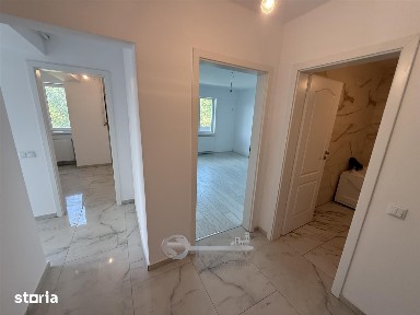 2 CAM TATARASI INTABULAT ETAJ INTERMEDIAR 2 BALCOANE BLOC NOU