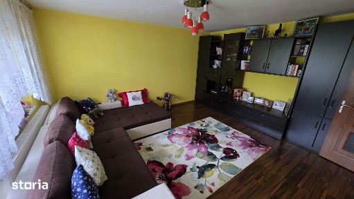 REZERVAT - Vand ap cu 3 camere str. Bucuresti - Mircea Voda