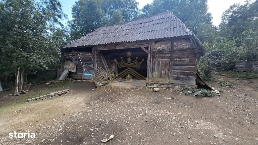 Casa demolabila cu teren generos | Sat Borzesti jud. Cluj