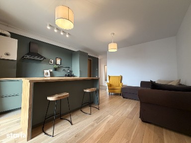 Apartament cu 2 camere, etaj 3, 45 utili, terasa 12mp - zona Central