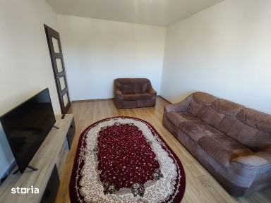 Inchriez Apartament 3 camere zona Calea Dumbravii