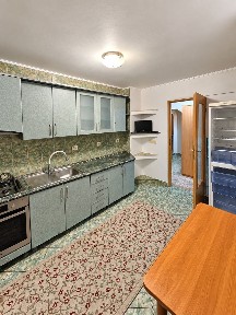 Se închiriază apartament cu două camere, etaj I, Obcini, zona Ambianța
