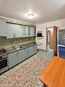Se închiriază apartament cu două camere, etaj I, Obcini, zona Ambianța