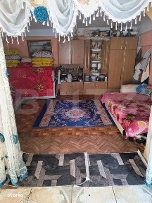 Casa de vanzare, 60 mp, zona Urisor
