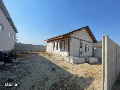 Casa parter, 3 camere, 70 mp, teren 200 mp, zona Brestei