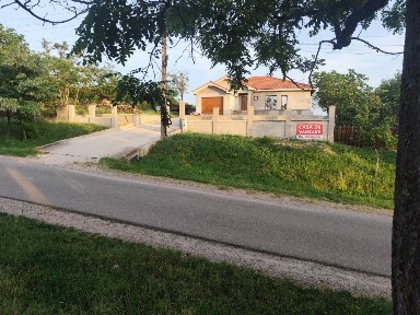 Casa semifinisata sau la cheie