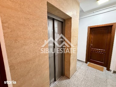 Penthouse cu vedere la munti - 160 MP, zona buna HIPODROM II