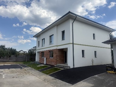 Duplex de vanzare Floresti