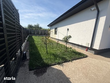 Casa 4 camere, 102 mp, teren 500 mp, fotovoltaice, Holboca