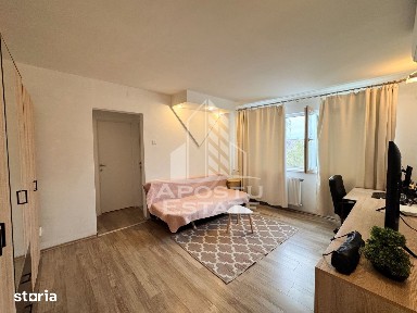 Apartament 2 camere, etaj 3 din 4, la cheie, Complexul Studentesc
