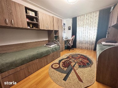 Apartament decomandat cu 2 camere in Vasile Aaron