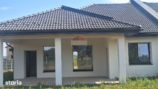 Casă / Vilă cu 3 camere de vânzare