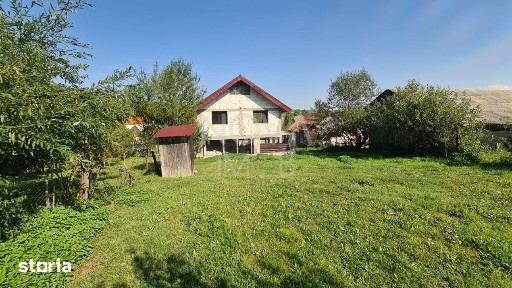 Casa individuala - 684 mp teren, Marpod