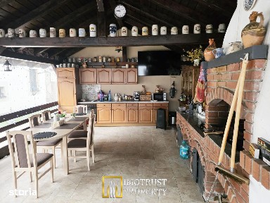 Proprietate cu 8 camere și vedere spre Munții Zărandului - Drauț