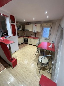 Vand Apartament 3 Camere Central 85mp