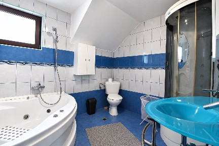 Proprietar inchiriez 1/2 casa duplex Dumbravita modern complet utilata