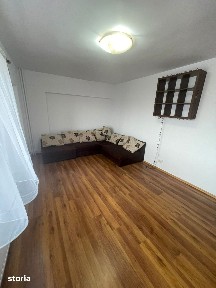 Apartament 3 camere de inchiriat.