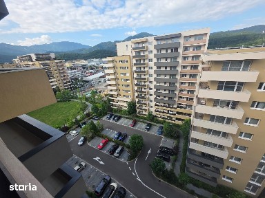 Inchiriez 2 camere open space Urban Plaza cu parcare