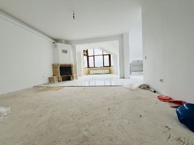 Vand /schimb apartamant 138 mp - 1350 euro mp
